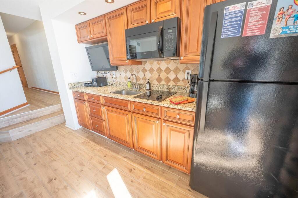 New Remodeled Direct Oceanfront Views Beach Cove Myrtle Beach Exterior photo